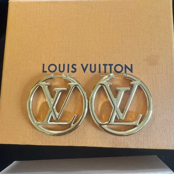 Louis Vuitton Louise Gold Logo Hoop Earrings - Picture 2 of 9